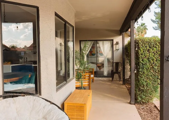 Holiday home Bright, Modern Arizona Retreat With Gorgeous Pool!