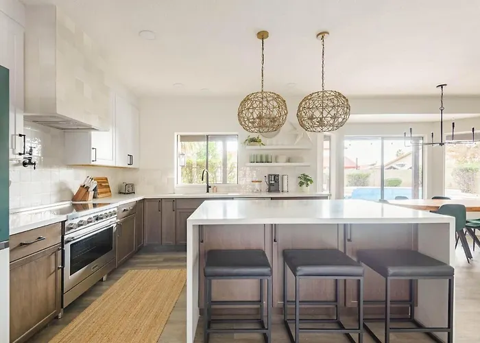 Holiday home Bright, Modern Arizona Retreat With Gorgeous Pool!