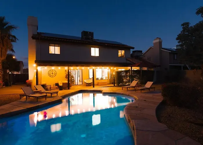 Holiday home Bright, Modern Arizona Retreat With Gorgeous Pool!