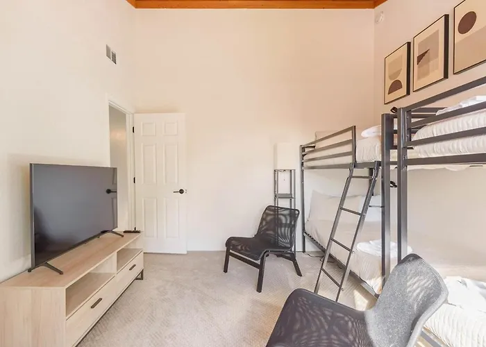 Holiday home Bright, Modern Arizona Retreat With Gorgeous Pool! Glendale